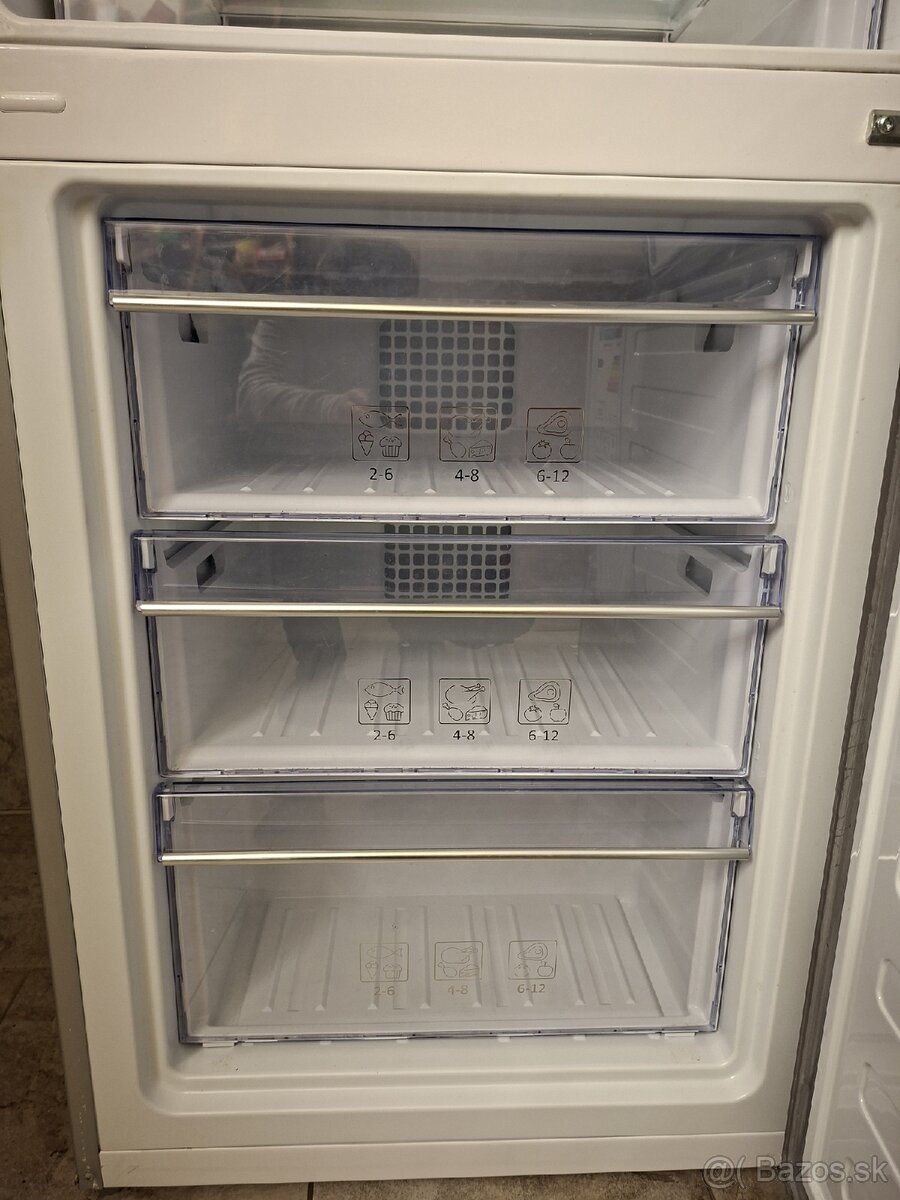 Chladnička - 4