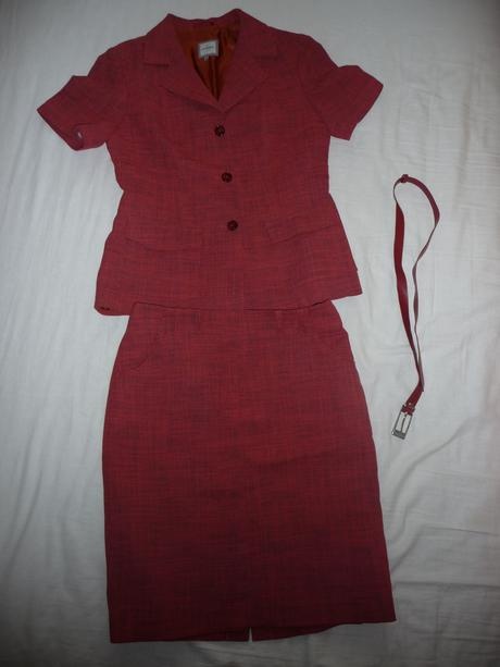 Strikovane svetre, saty a suknove kostymy 38 a 44 - 4