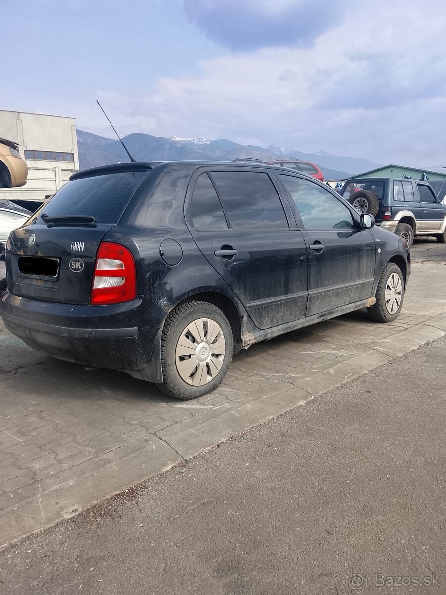 ŠKODA FABIA CLASSIC na náhradné diely - 4