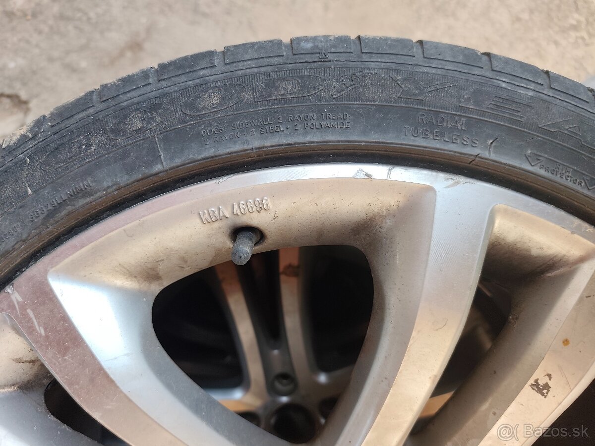 255/40 R19 5x112 - 4