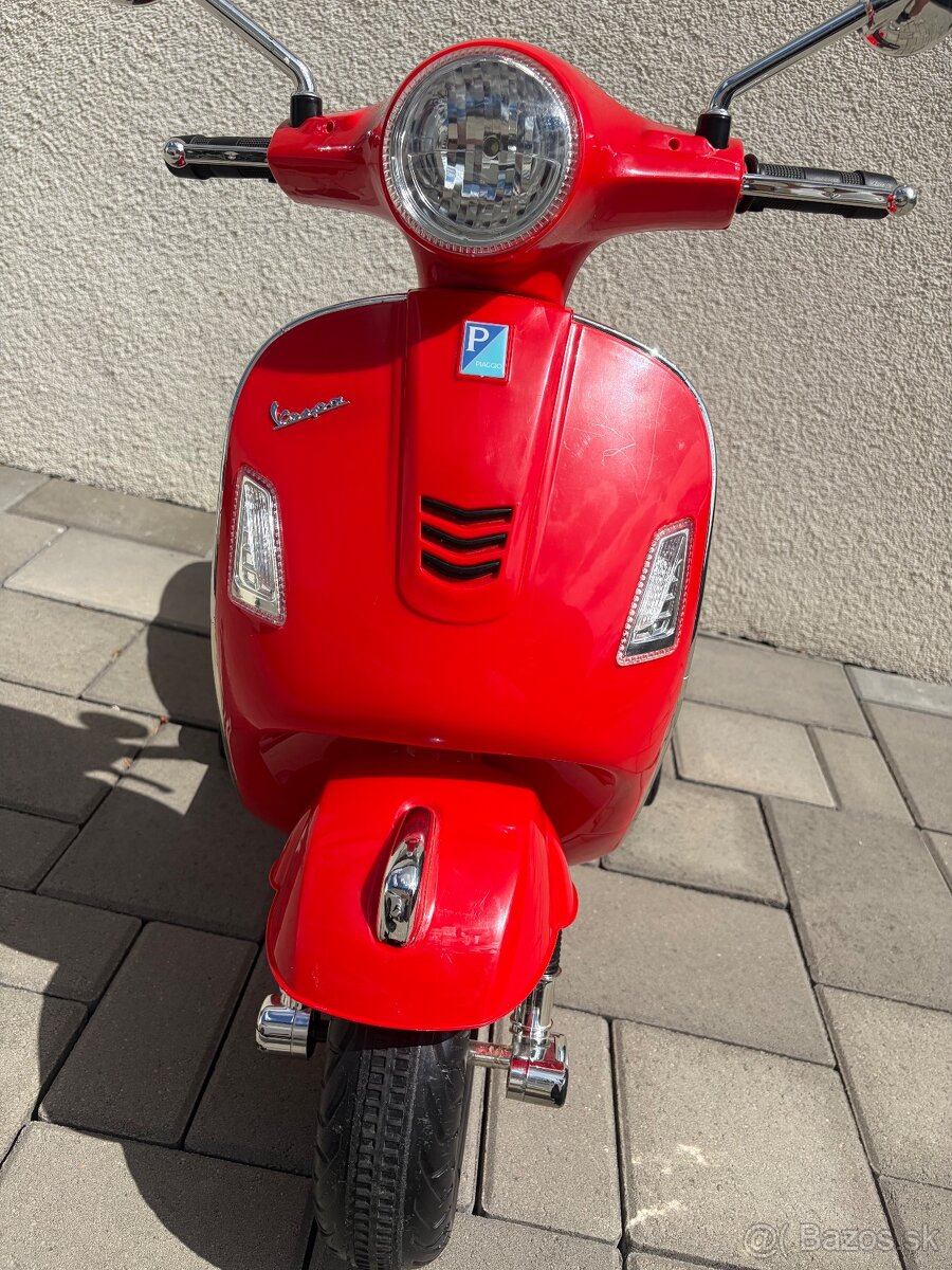 detská elektrická Vespa - 4
