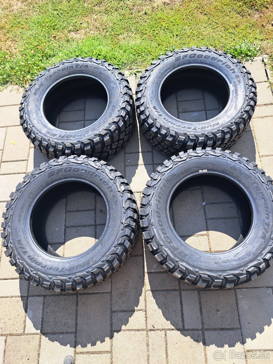 BFGoodrich Mud Terrain 265/65 R17 - 4