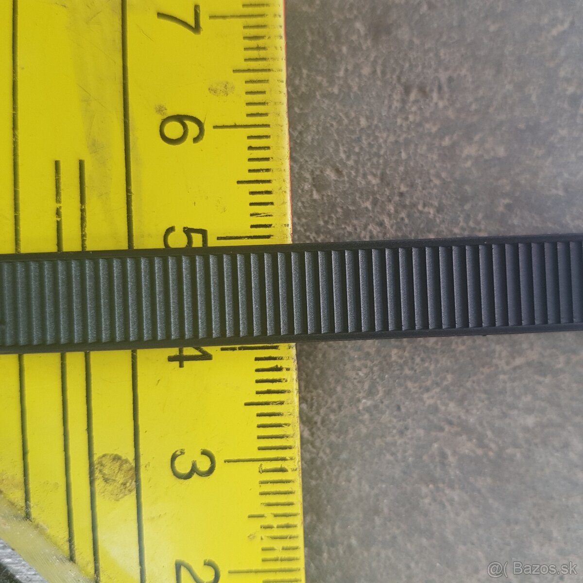 Predám binderky,stahovacie pásky každé 4 balenie zadarmo v j - 4