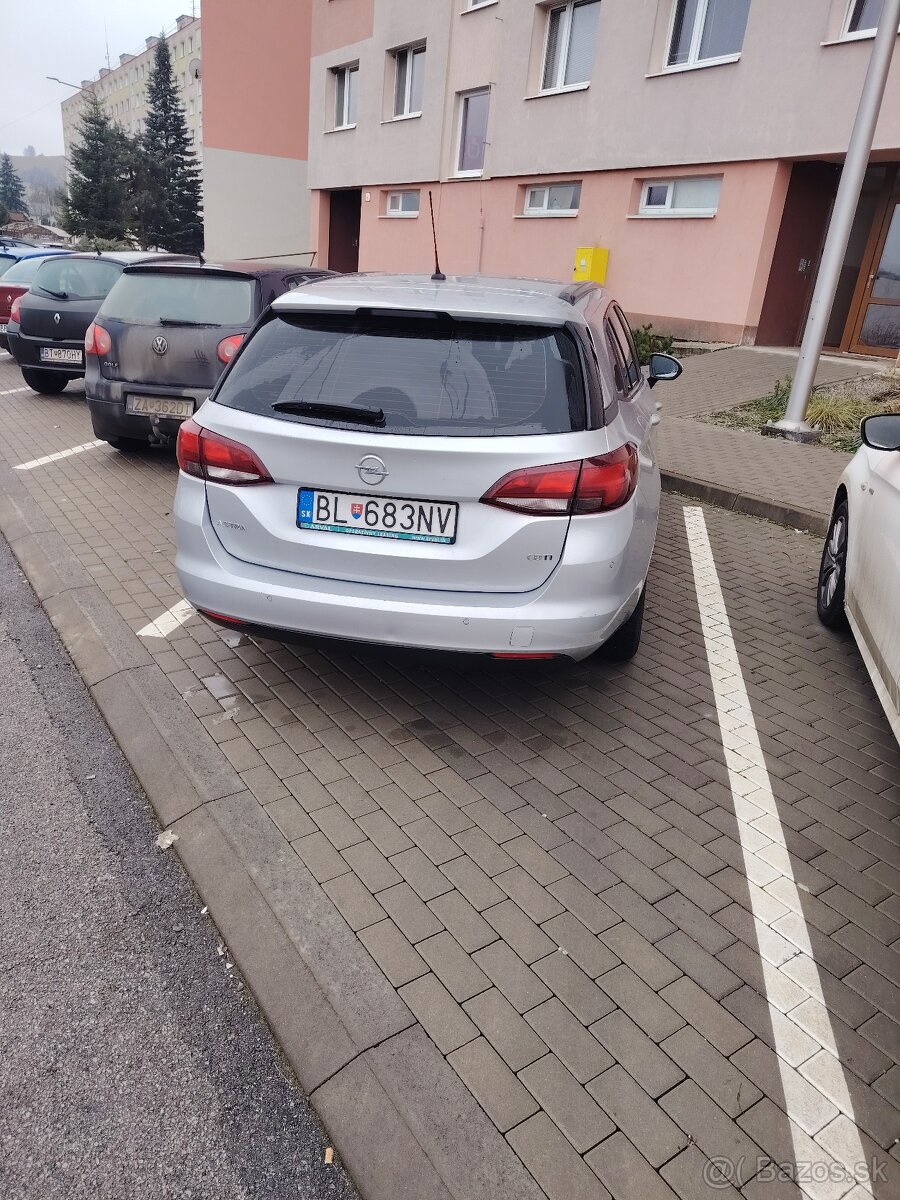 Opel Astra Sports Tourer - 4