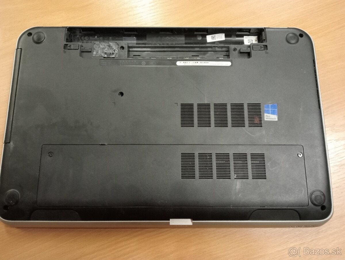 predám nefunkčný notebook Dell Inspiron 17R 5721 - 4