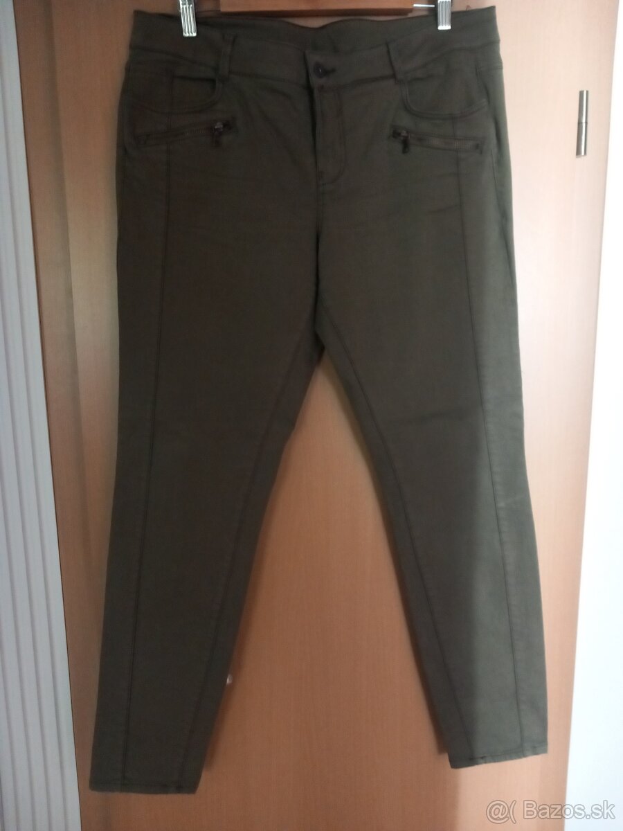 Predam 4ks nohavice,vel.44 - 4