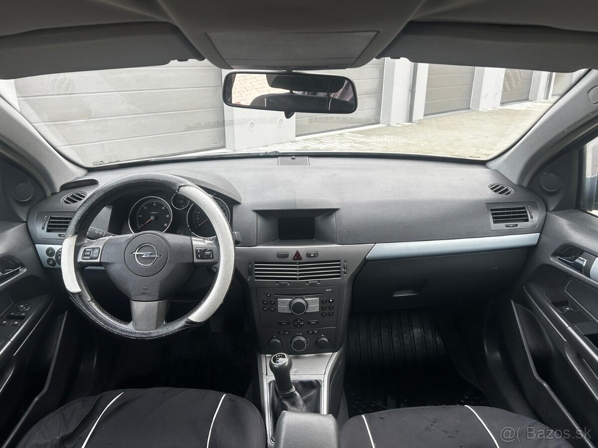 Opel Astra H 1.7CDTI,74kw,r.v.2007 - 4