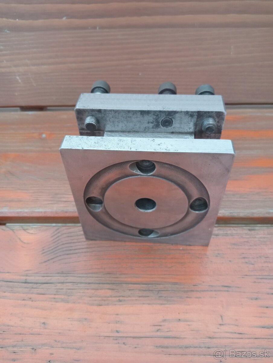 Nožova hlava na SV18 - 4