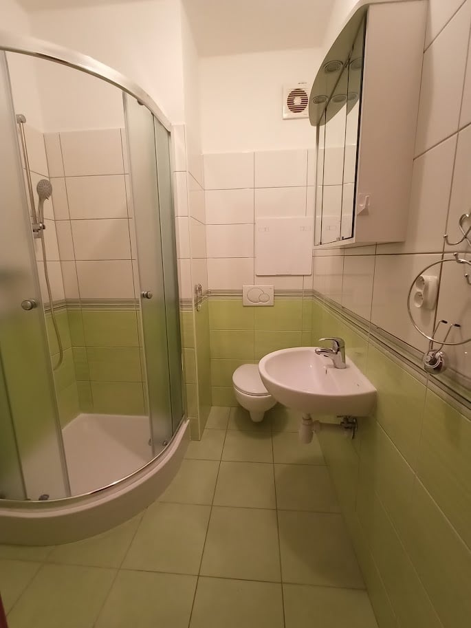 Prenájom 2izbového bytu - 4