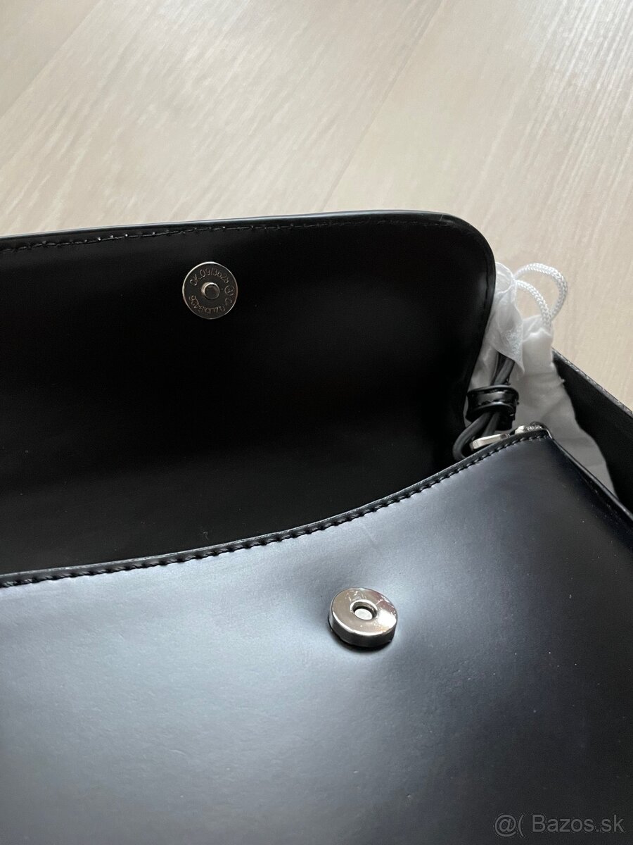 Čierna dámska kabelka Prada - 4