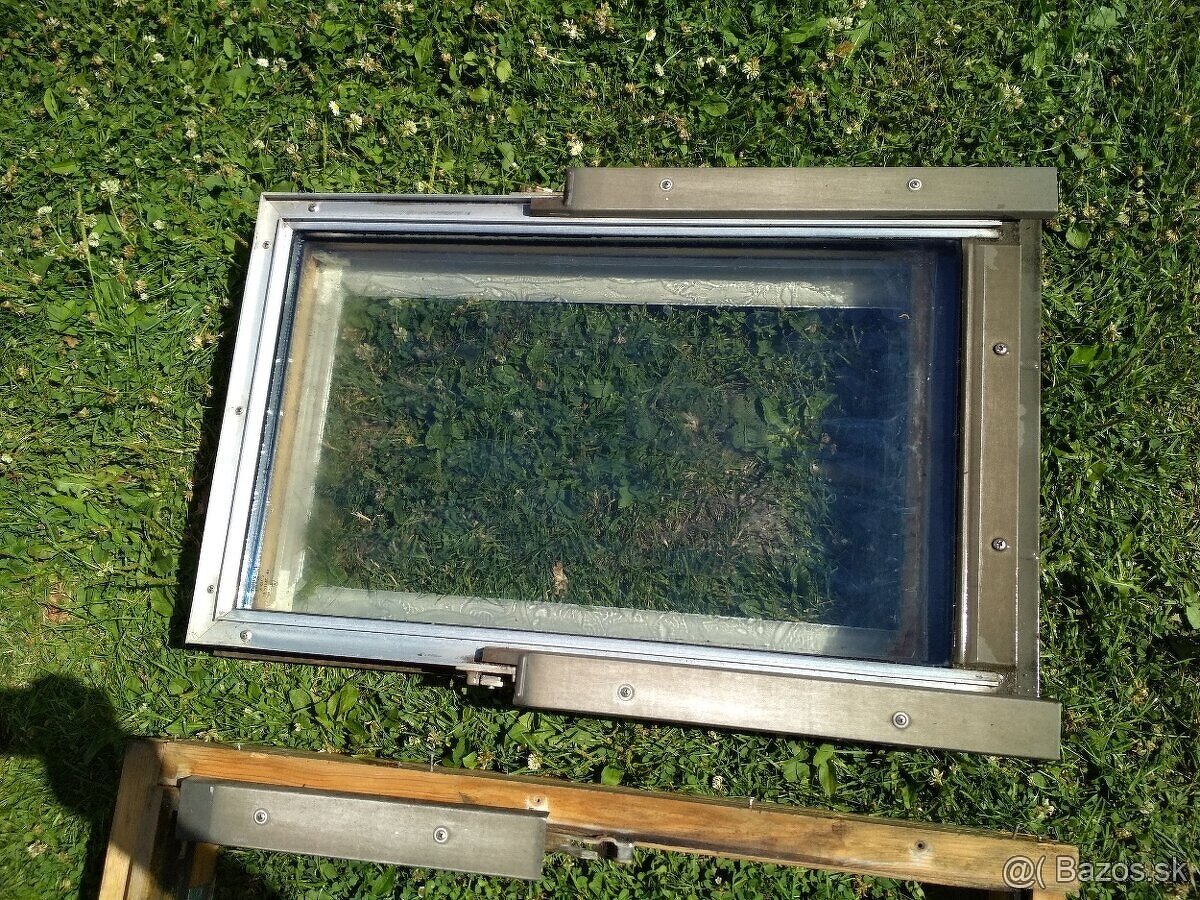 Strešné okno FAKRO 55x78 - 4