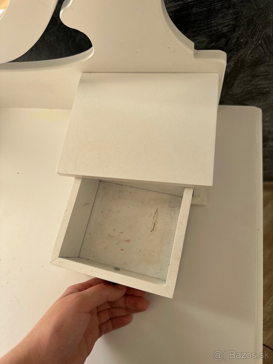 Toaletný stolík so zrkadlom + stolička + kozmetické organizé - 4