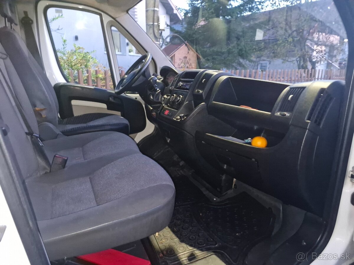 Peugeot Boxer 2,2 hdi - 4