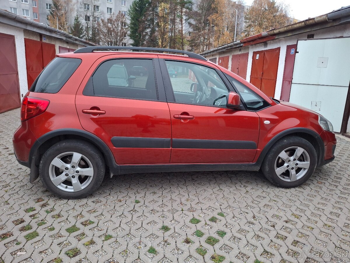 SUZUKI SX4 , 1,6, 88kW, 2010 - 4