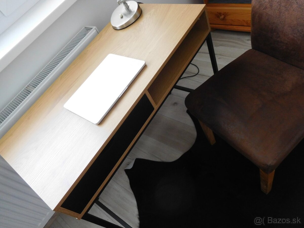 Písací stol, čalunené stoličky, koža hovazia na zem, - 4