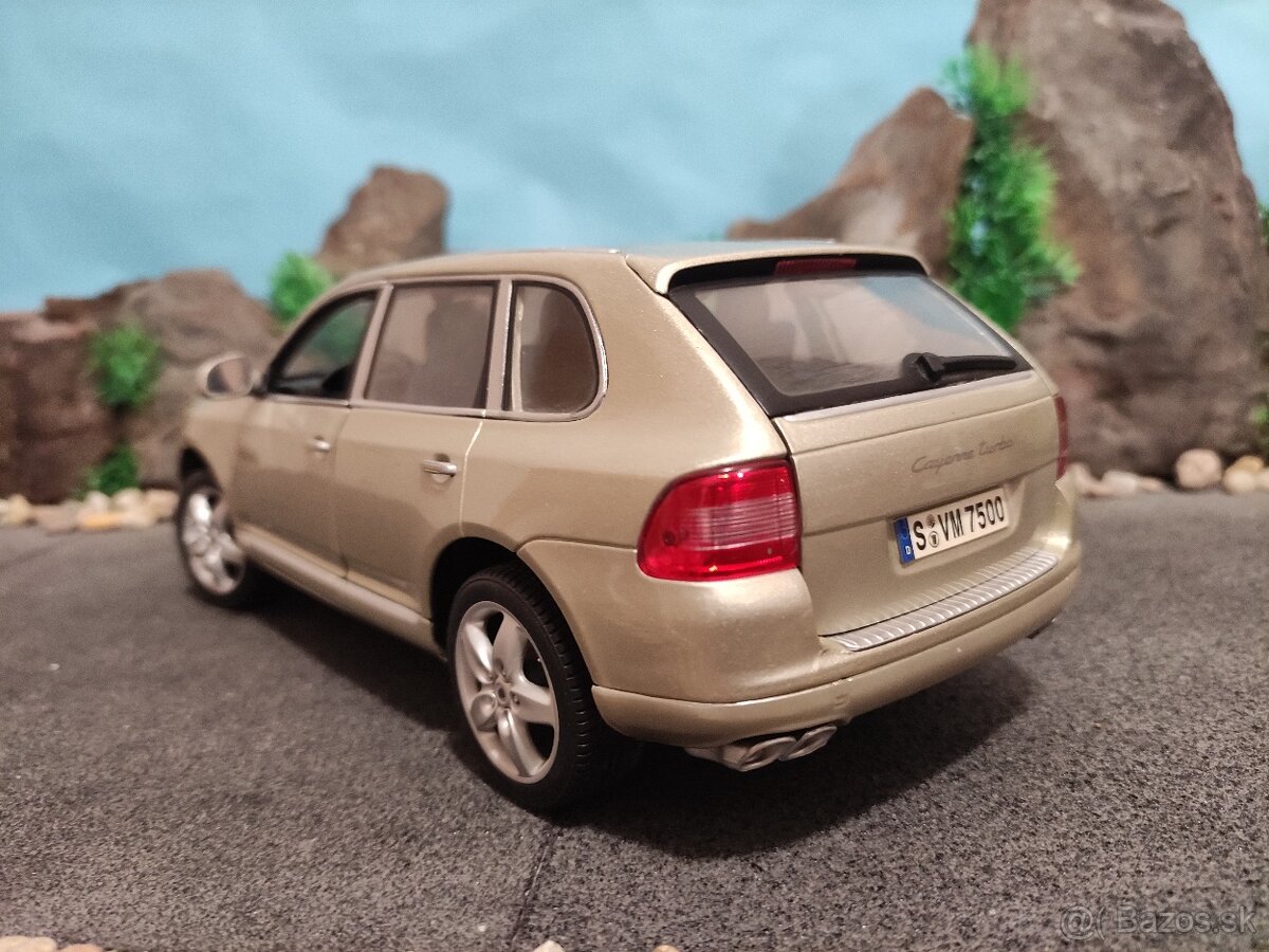 Prodám model 1:18 Porsche cayenne turbo - 4