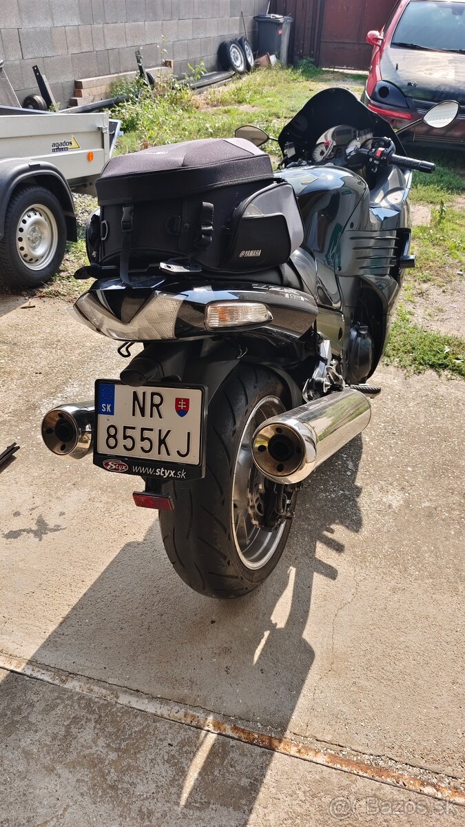 Kawasaki zzr1400 - 4