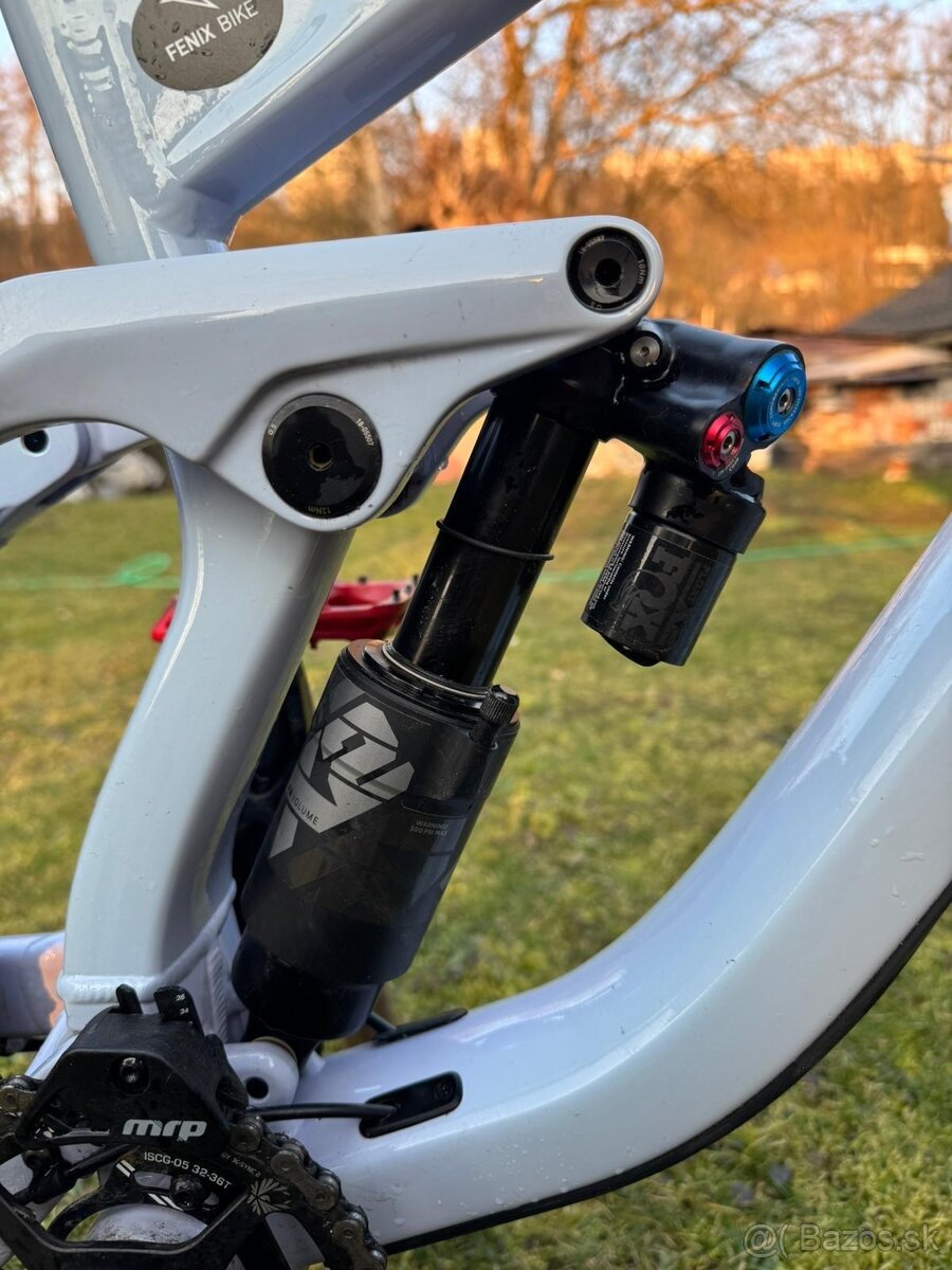 Predám downhill bicykel Cube two 15 race 2025 - 4