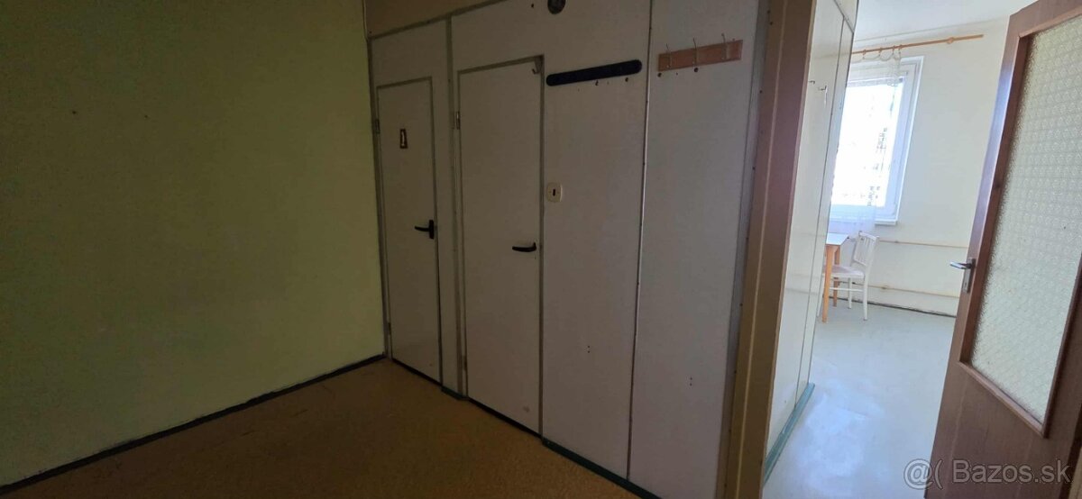 Ponúkame  na predaj 1- izbový byt na Starom Juhu - 4