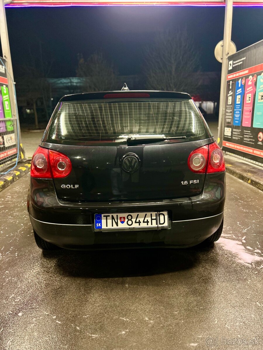 Volkswagen Golf 1.6 FSI - 4