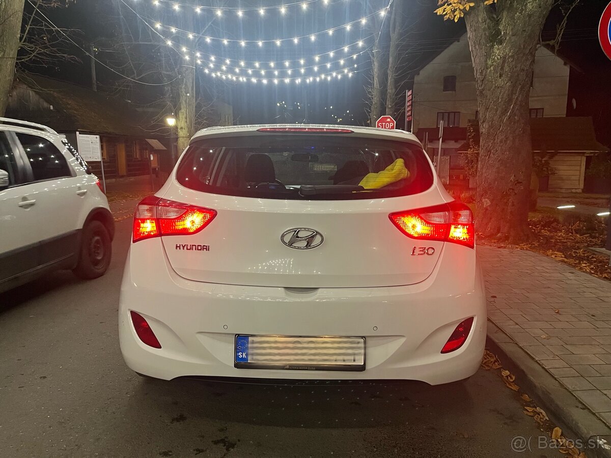 Hyundai i30 1.6crdi 2013 diesel - 4