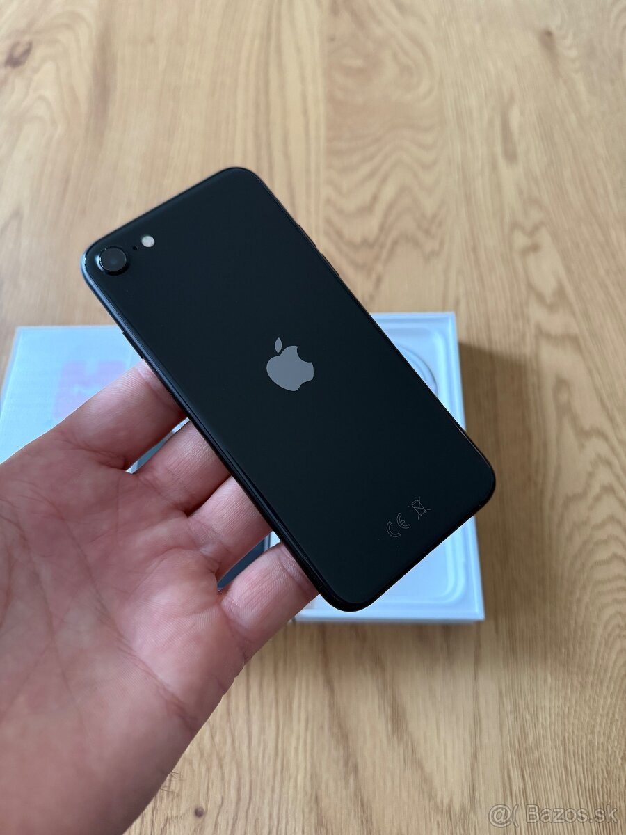 iPhone SE 2020 64 gb Black v záruke - 4