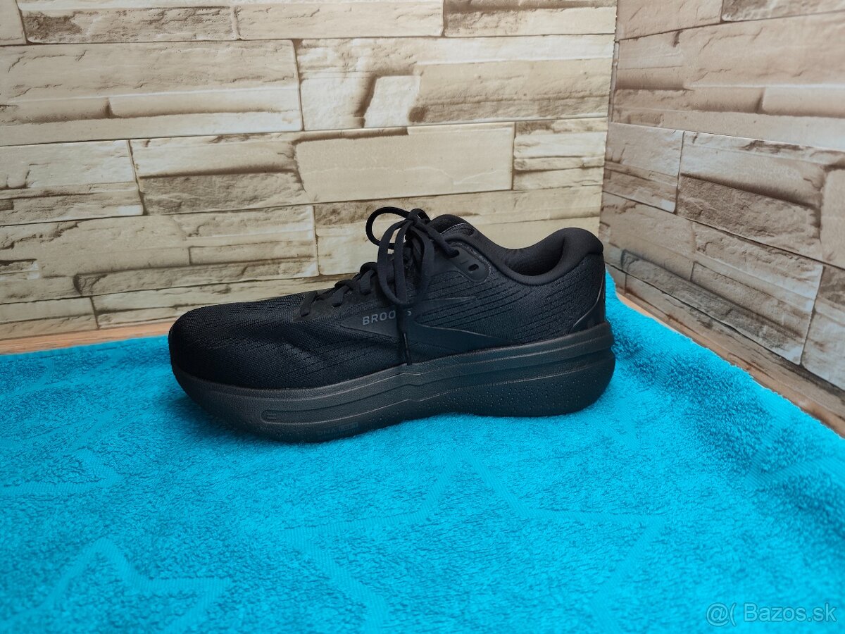 Brooks 42 - čierna bežecká obuv - 4