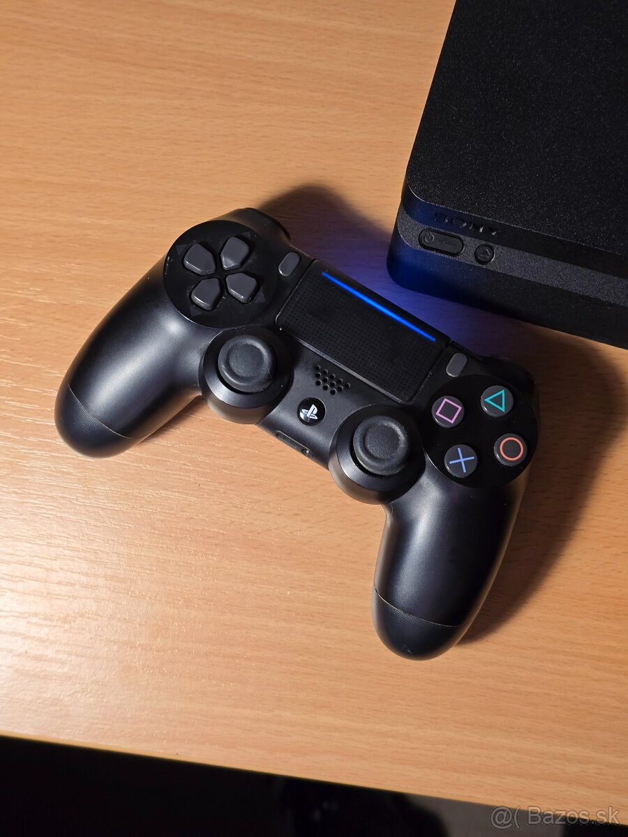 PS4 Slim - 500GB - 4