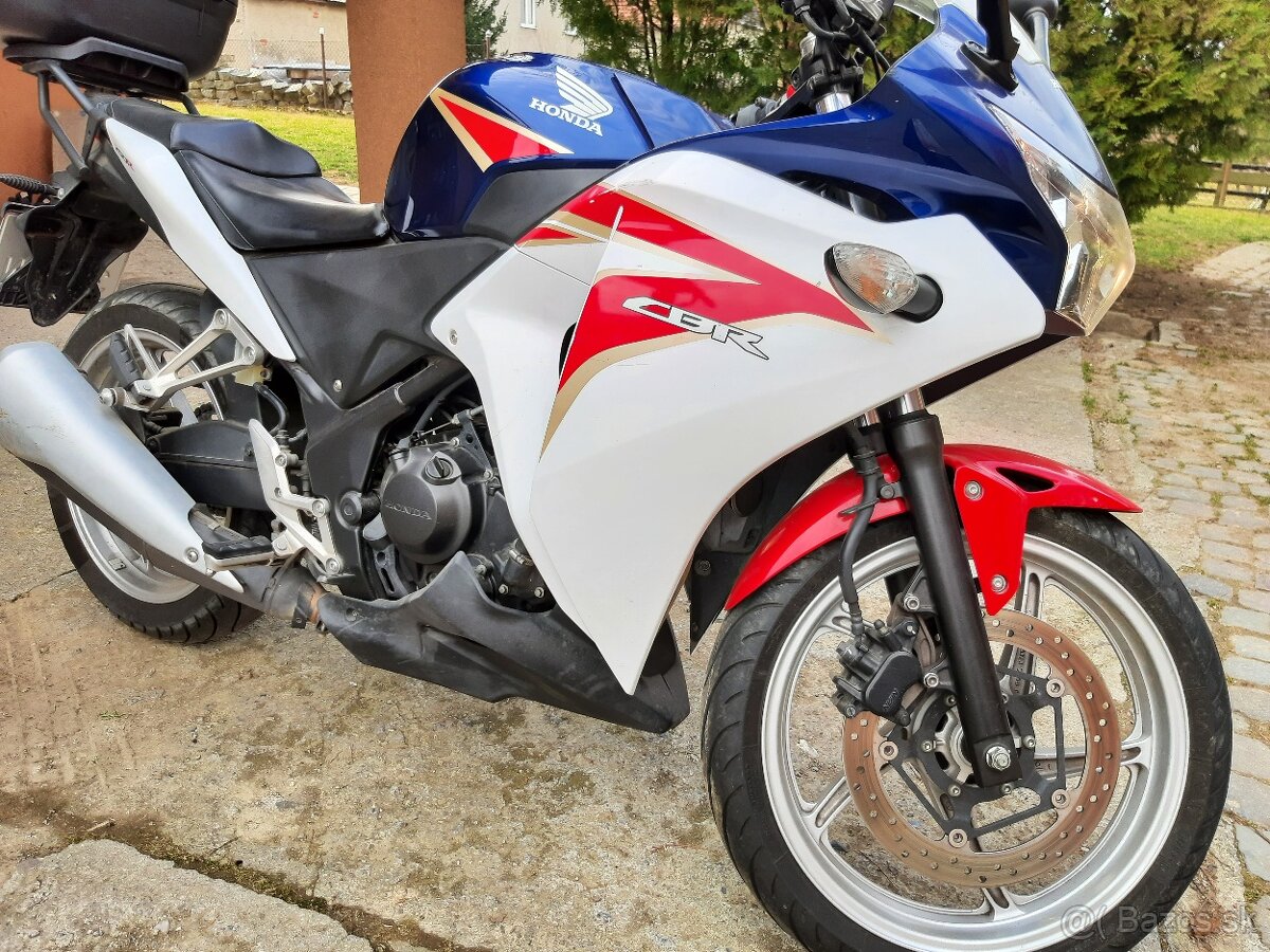 Honda CBR 250 R - 4