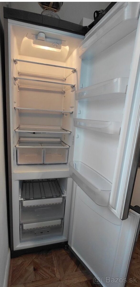 Predám chladničku s mraznickou indesit - 4