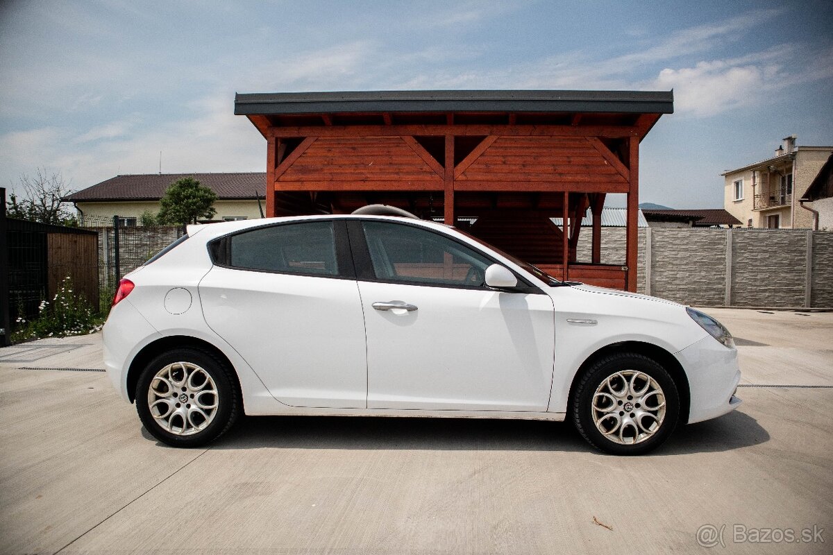 Alfa Romeo Giulietta 2018 - 4