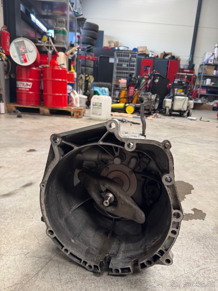 BMW E87 E90 E91 2.0 DIESEL MANUÁLNA PREVODOV - 4