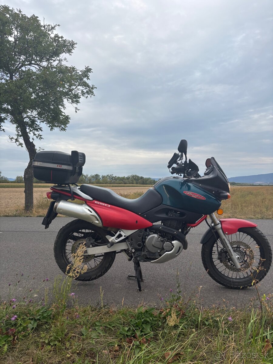 Suzuki freewind xf 650 - 4