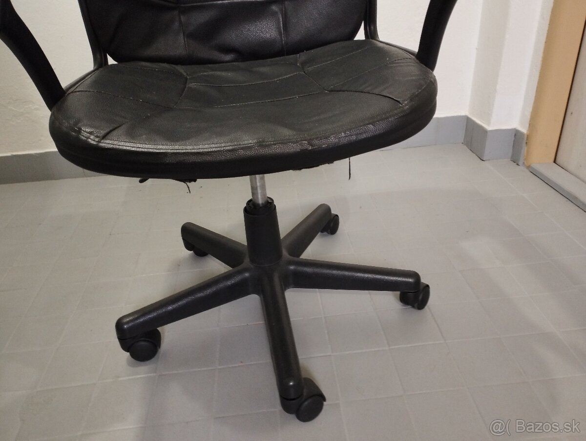 Kancelárska stolička - 4
