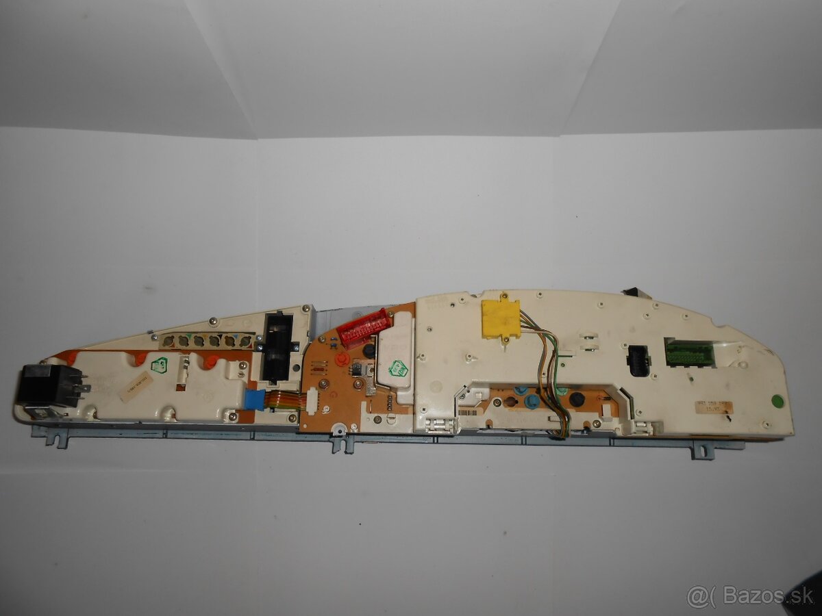 Budiky Audi A6 C4 / benzinové / - 4