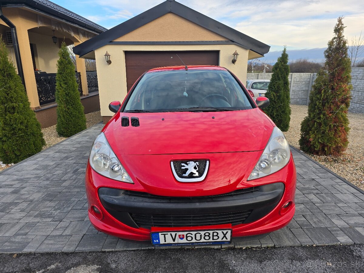 Predám Peugeot 206+ 1.4 benzín r.v.2009 - 4
