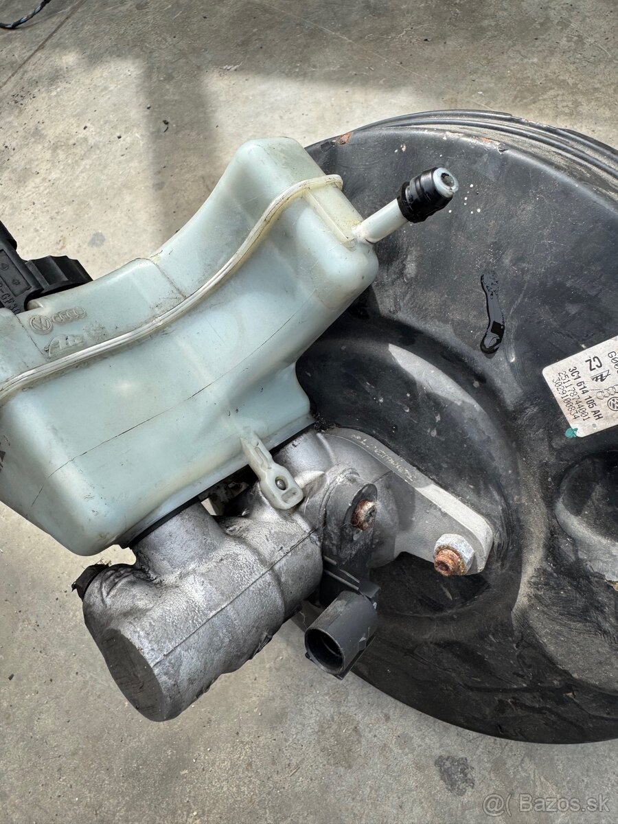 Brzdový posilňovač Passat B6 - 4