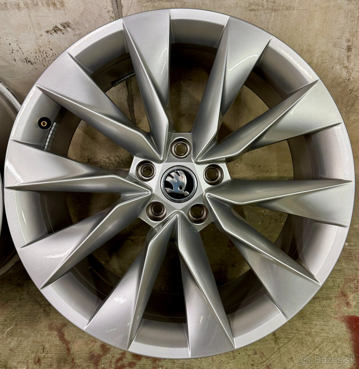 Alu kola Crystal Originál VW koncenr - 4