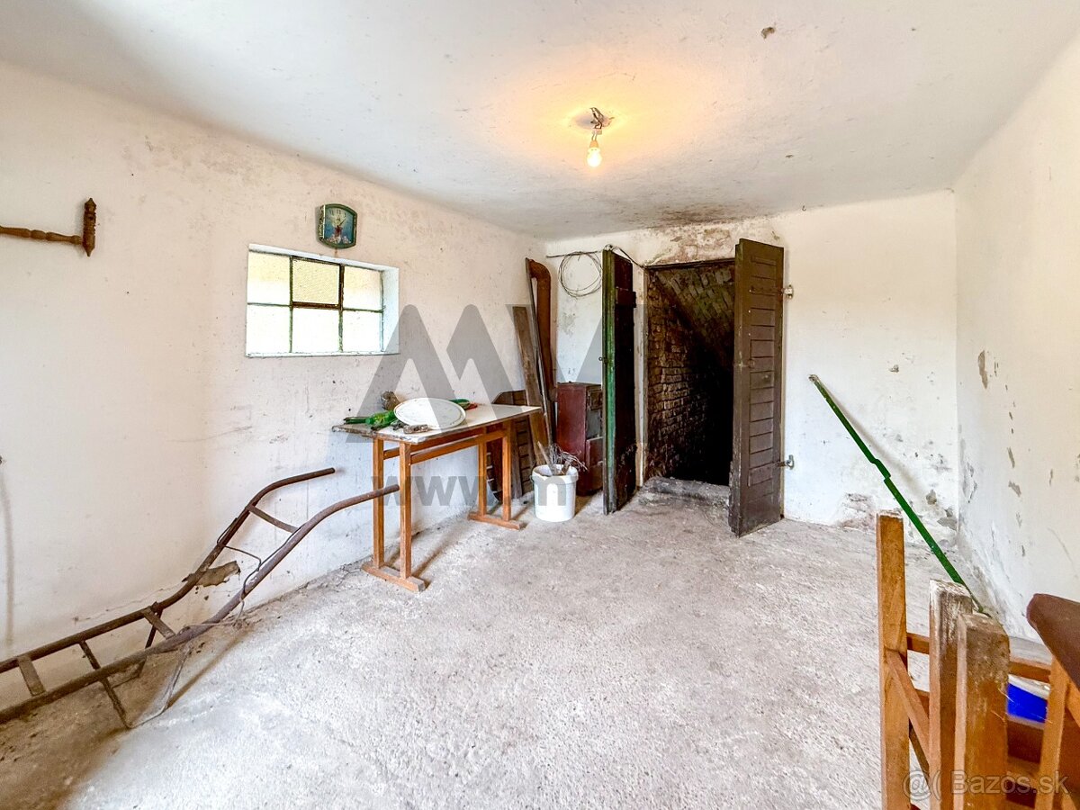 ŠTÝLOVÁ VÍNNA PIVNICA V OBĽÚBENEJ ČASTI - 4