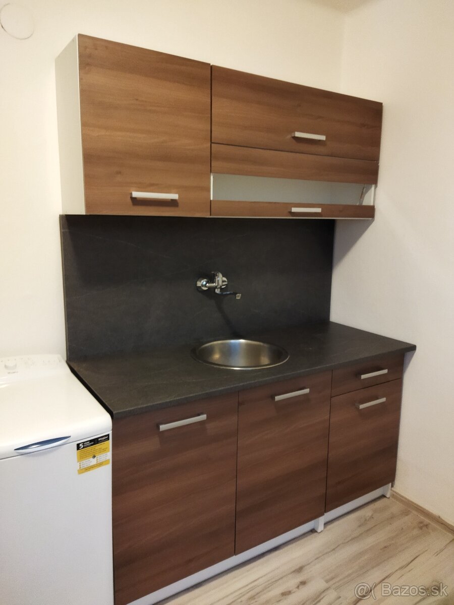 Dám do prenájmu 1.izb.but v Dca - 4