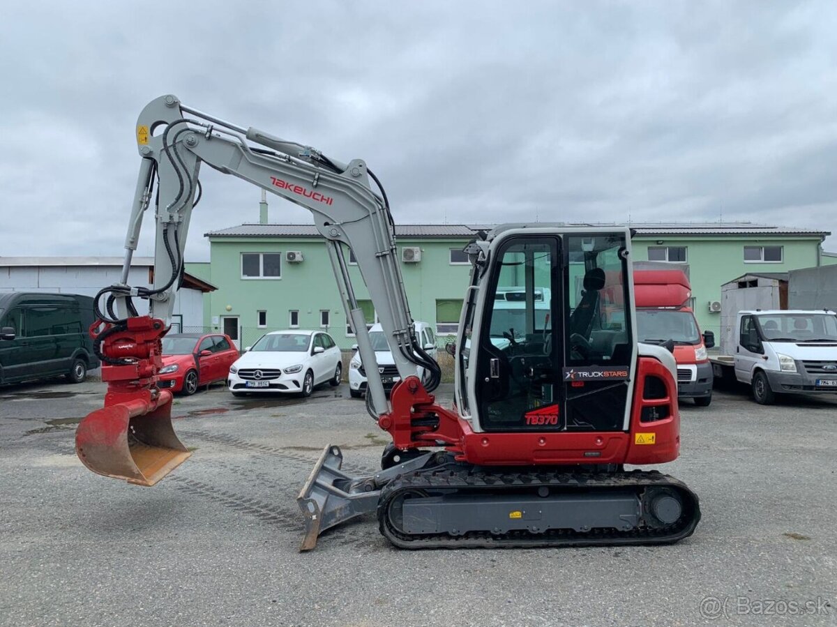 TAKEUCHI TB 370 - RV 2024 260 MTH PLNÁ TOVÁRNÍ ZÁR - 4