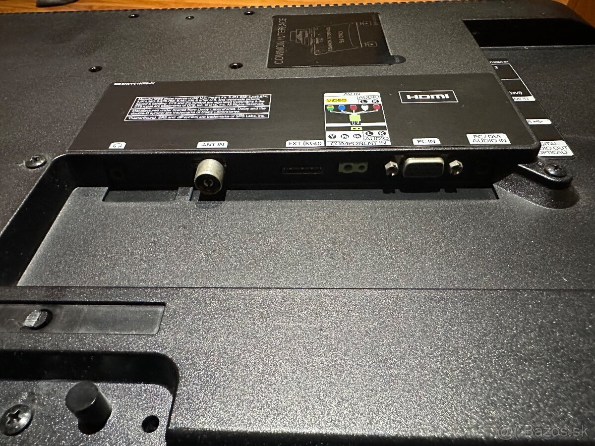 Samsung TV 22” (55cm) - 4