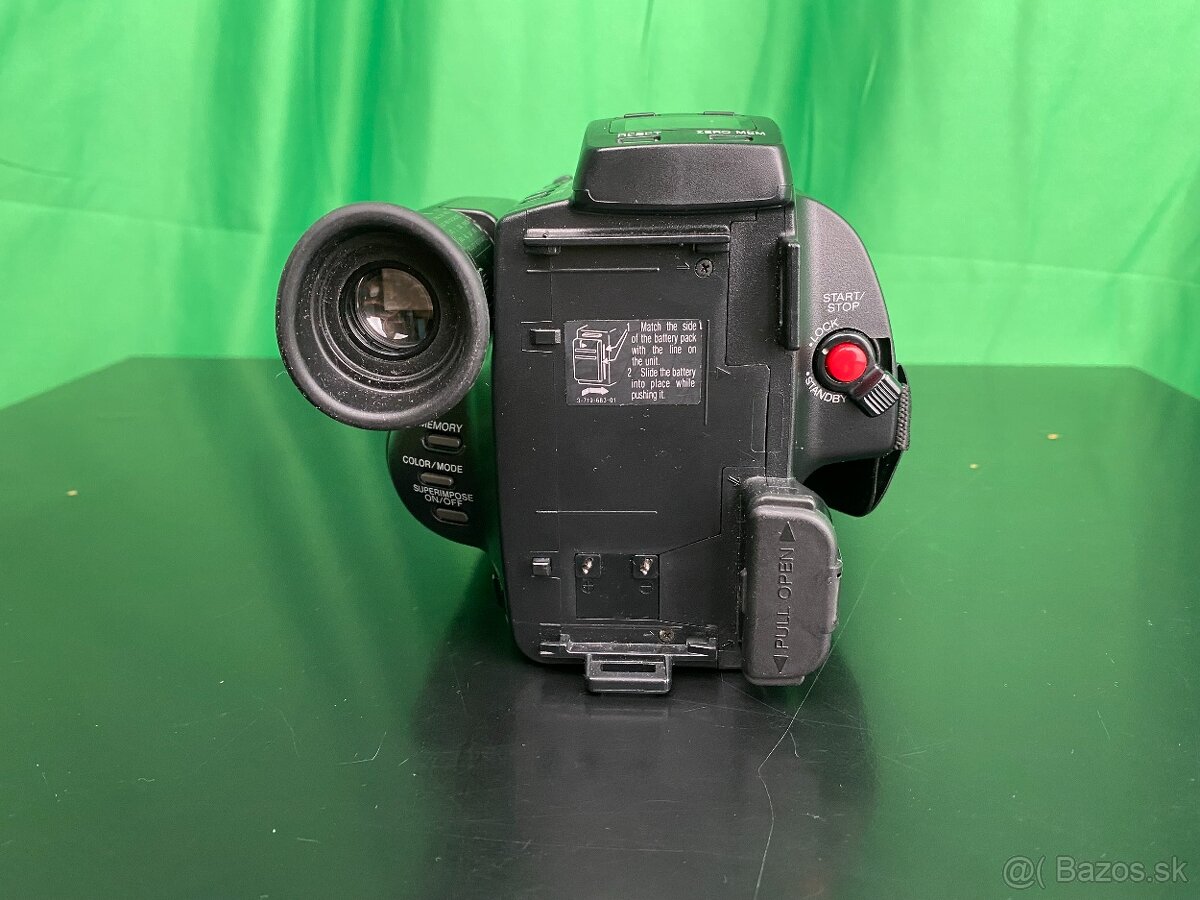Video kamera SONY CCD-TR50E - 4