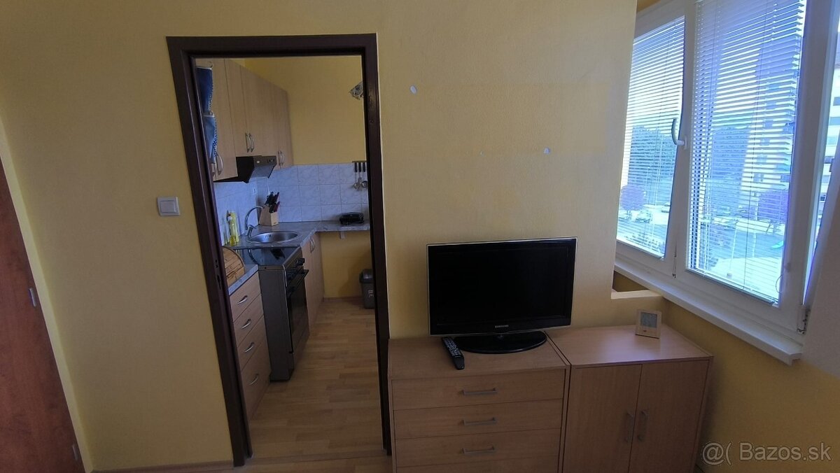 PRENÁJOM - 1-izb. byt - Martin - Ul. Majakovského - Ľadoveň - 4