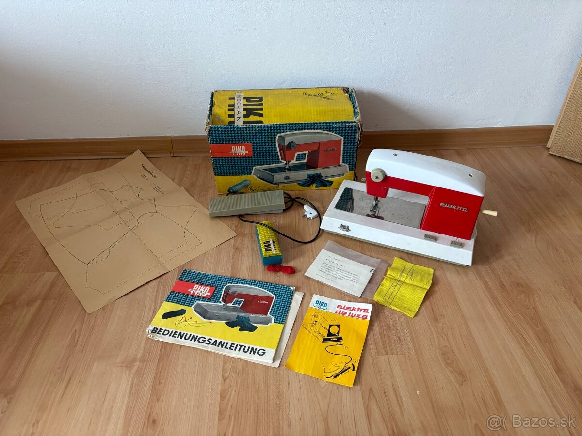 Starý, retro, detský šijací stroj - PIKO - 4