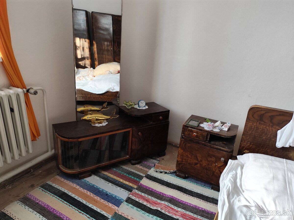 Masívny nábytok do spalne - 4