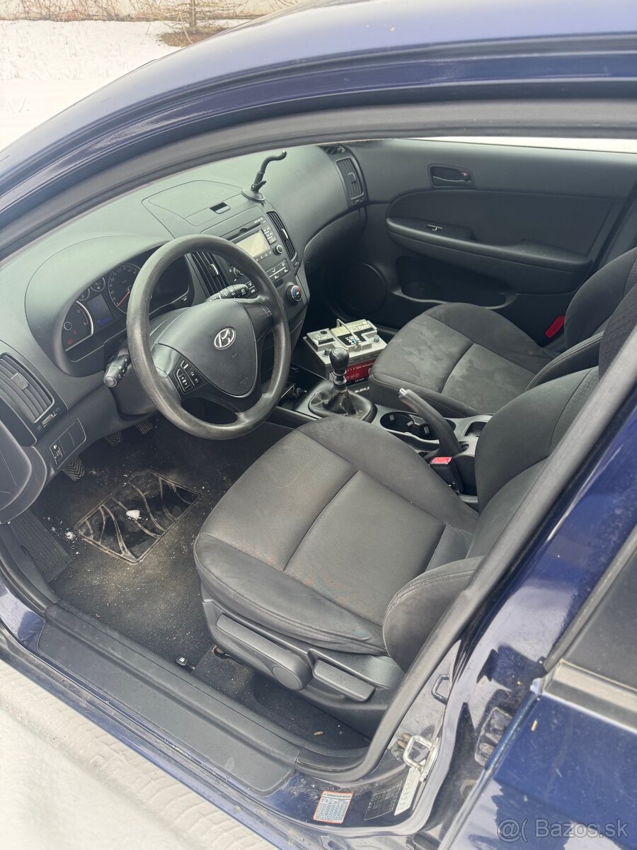 Hyundai i30 1.6crdi 16V 66kw - 4