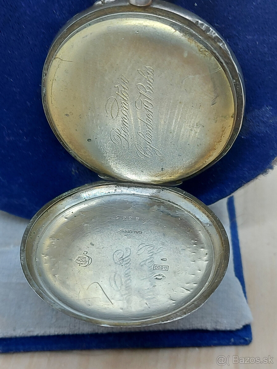 Predám funkčné strieborné hodinky Remontoir gravirované - 4