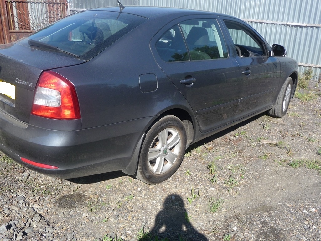 Škoda Octavia II. ................nahradne diely - 4