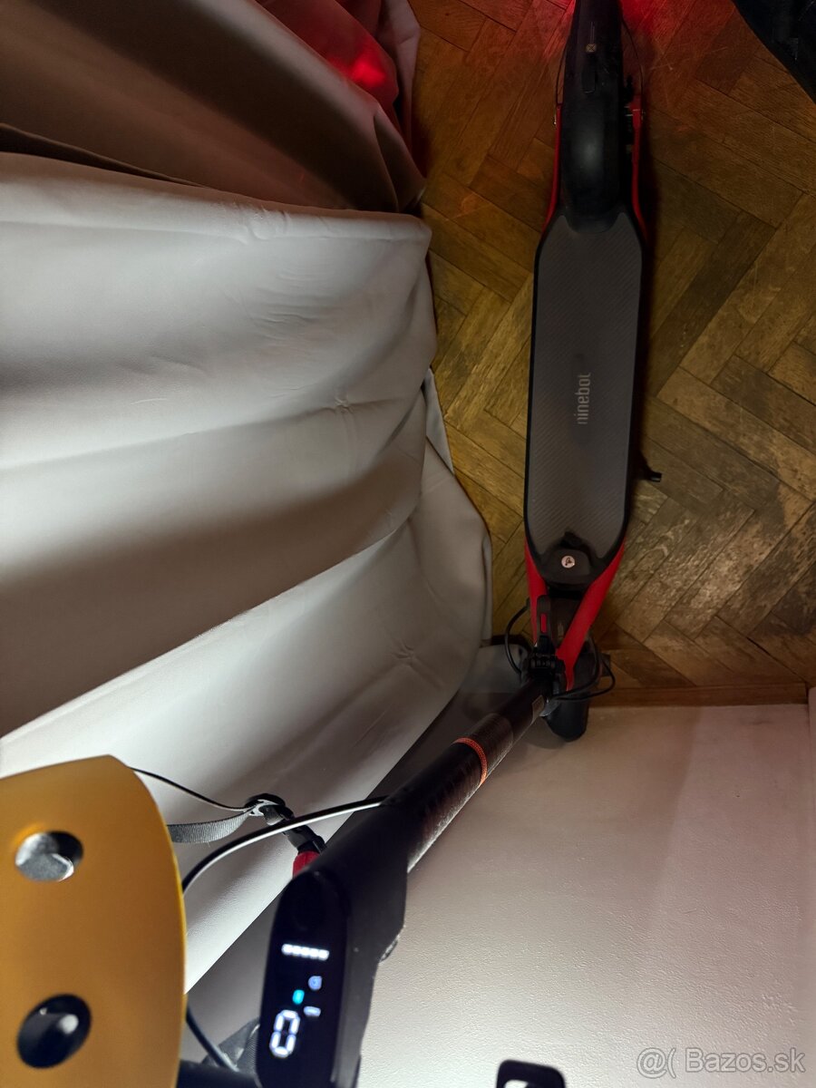 Ninebot KickScooter D18E + prilba – 269 € (rýchly odber 250 - 4